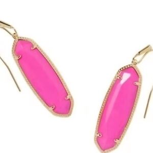 Kendra Scott Elle Gold Drop Earrings in Magenta
